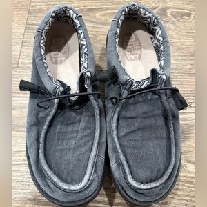 HeyDude Gray Wally Stretch Canvas Shoes